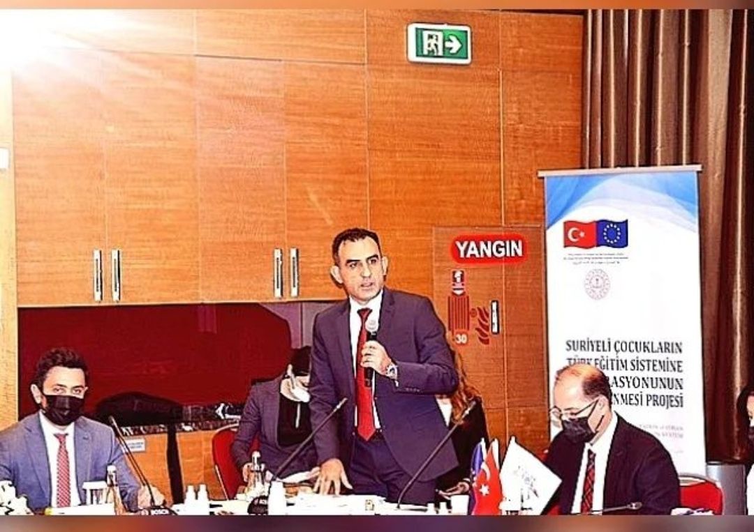 Değerli Direktörümüz <a href="/OzilLevent/">Dr. Levent Özil🇹🇷🇹🇷🇹🇷</a>'in @Piktes2Projesi'nden ayrılacağı haberini üzülerek öğrendik. #Piktes Öğretmenleri olarak görevimize sayın direktörümüzle devam etmeyi arzu ediyoruz. 

<a href="/RTErdogan/">Recep Tayyip Erdoğan</a> 
<a href="/tcmeb/">Millî Eğitim Bakanlığı</a> 
<a href="/yilmaznazif/">Nazif Yılmaz</a> 
<a href="/sdulger43/">Sabahattin DÜLGER</a> 
<a href="/mebhbogm/">MEB Hayat Boyu Öğrenme Genel Müdürlüğü</a> 

#PiktesiBırakmaLeventÖzil