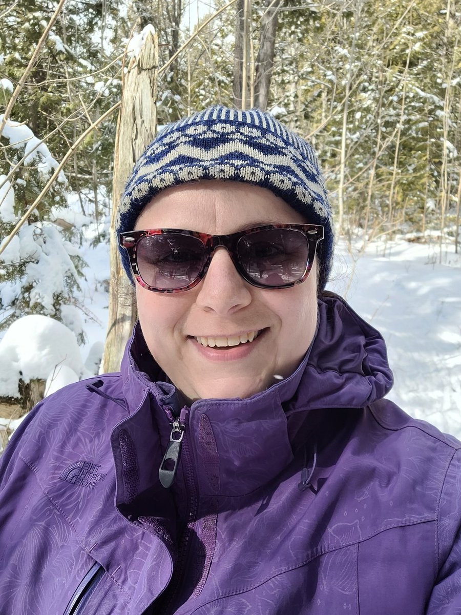 Beautiful day at Sheldon Valley snowshoeing and making fire. Kids are having fun too 😄