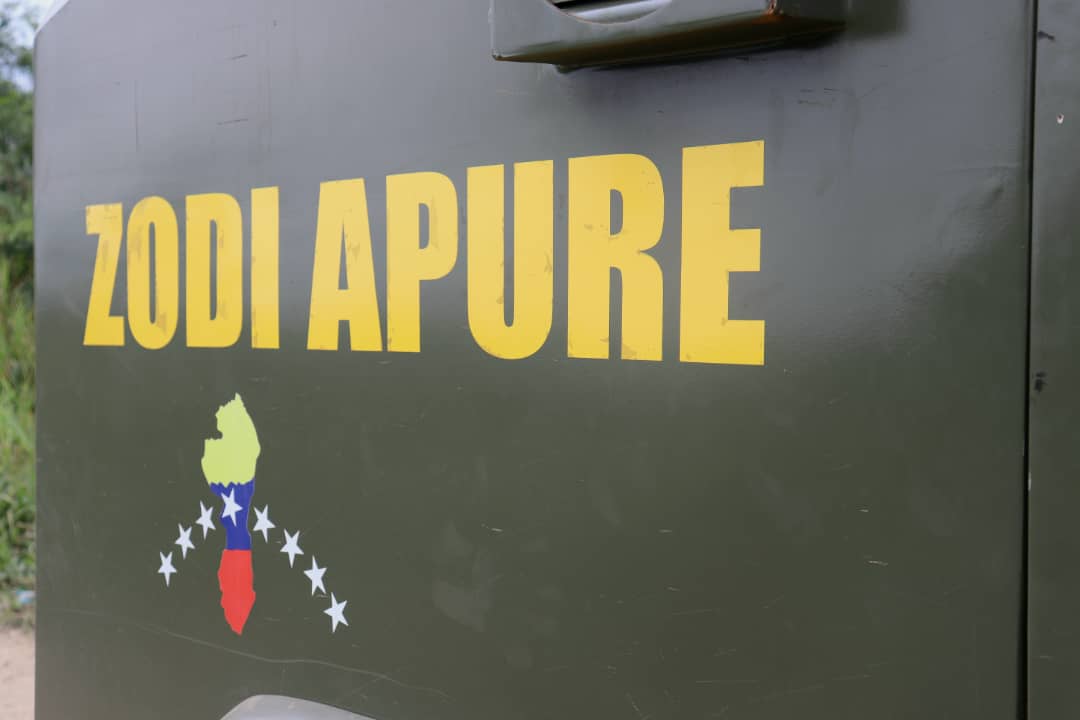RedRadioVe's tweet photo. #EnFotos 📸 | Las #FANB desmantelaron un campamento en el estado Apure utilizado por los grupos Terroristas Armados Narcotraficantes Colombianos; para albergar narcotraficantes y sembrar terror en el territorio nacional. https://t.co/dudXtfqTSa