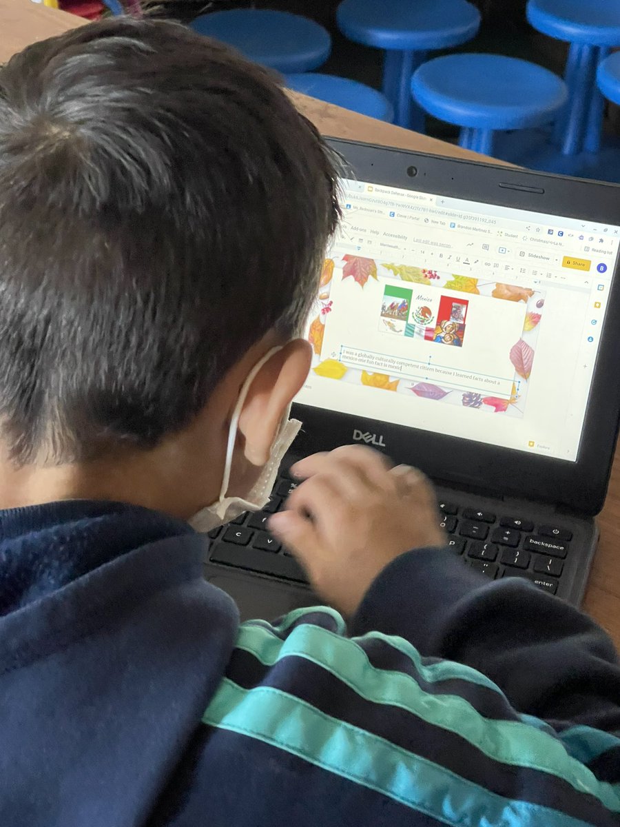 ArtRoom205's tweet photo. 5th graders working hard to get ready for their #JCPS Backpack of Success Skills Defenses. @MLEmustangs #JCPSDigIn https://t.co/M5TWLsZNLb