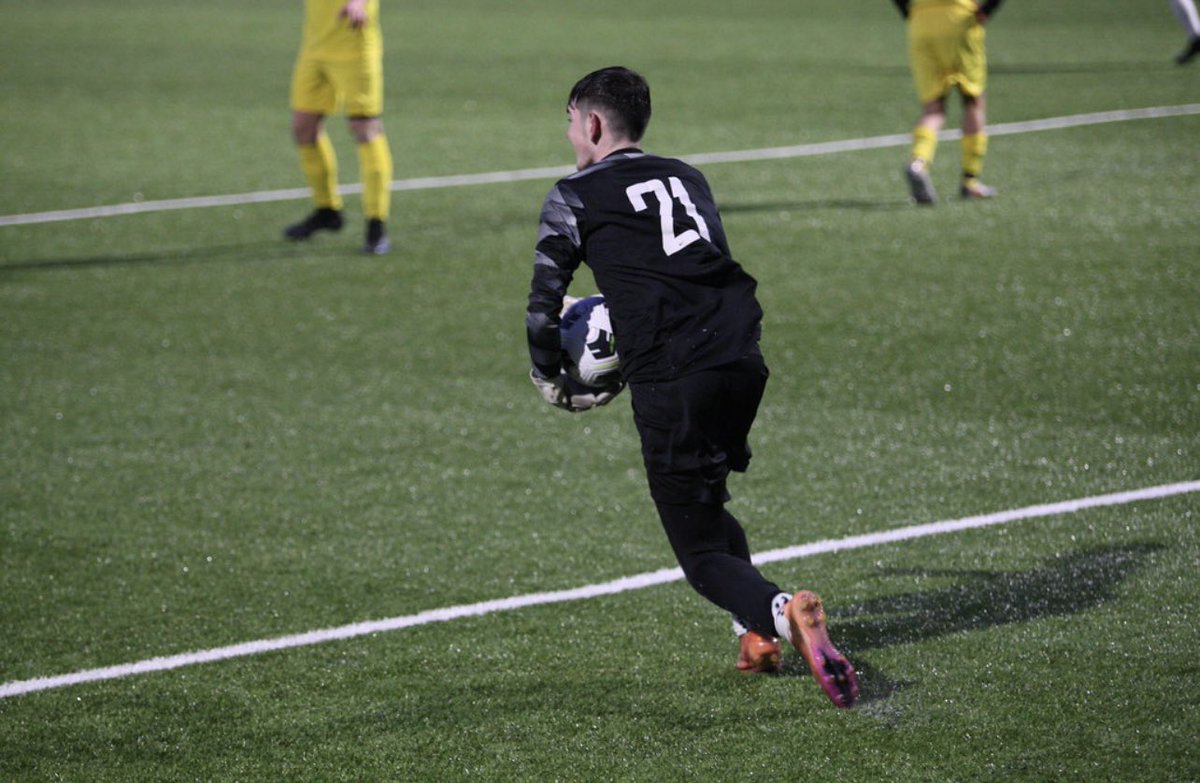 _Dylxn19_'s tweet photo. @SportRecruitUSA 

Keep taking steps forward! You will finally hit your target 🧤🇺🇸. 

@WhartonImages class photos 👏 https://t.co/KKafQTGiIn