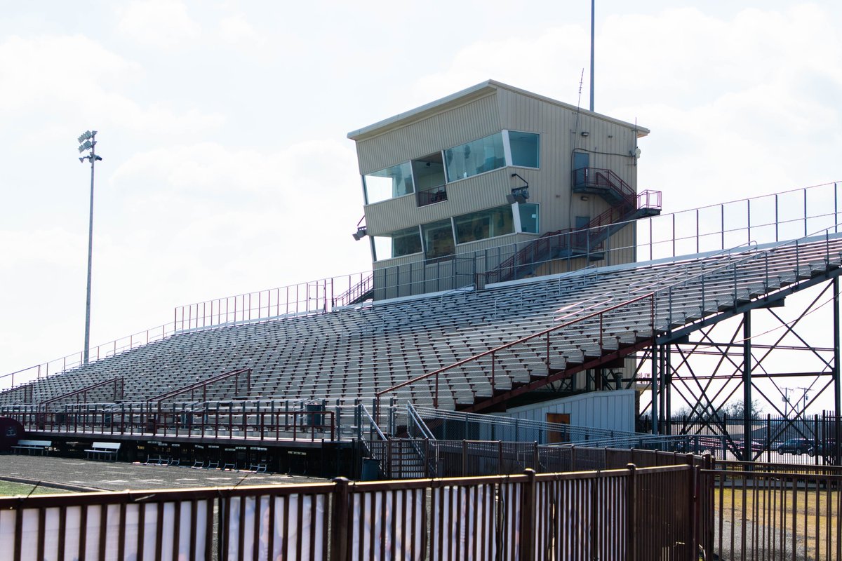 redoakisd's tweet photo. Reconstruction of the seating on the home and visitor sides will bring the seating up to current ADA codes and add more available space. Seating will also be moved back to accommodate the additional track lane. #RObond22 #PropositionB https://t.co/fwHxq9AR1b