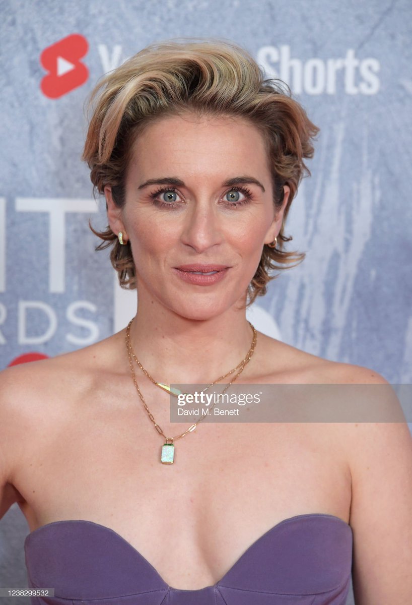 McClure_Fans's tweet photo. Vicky arriving at tonight's BRIT Awards! #BRITs https://t.co/M1Pb38vTVT