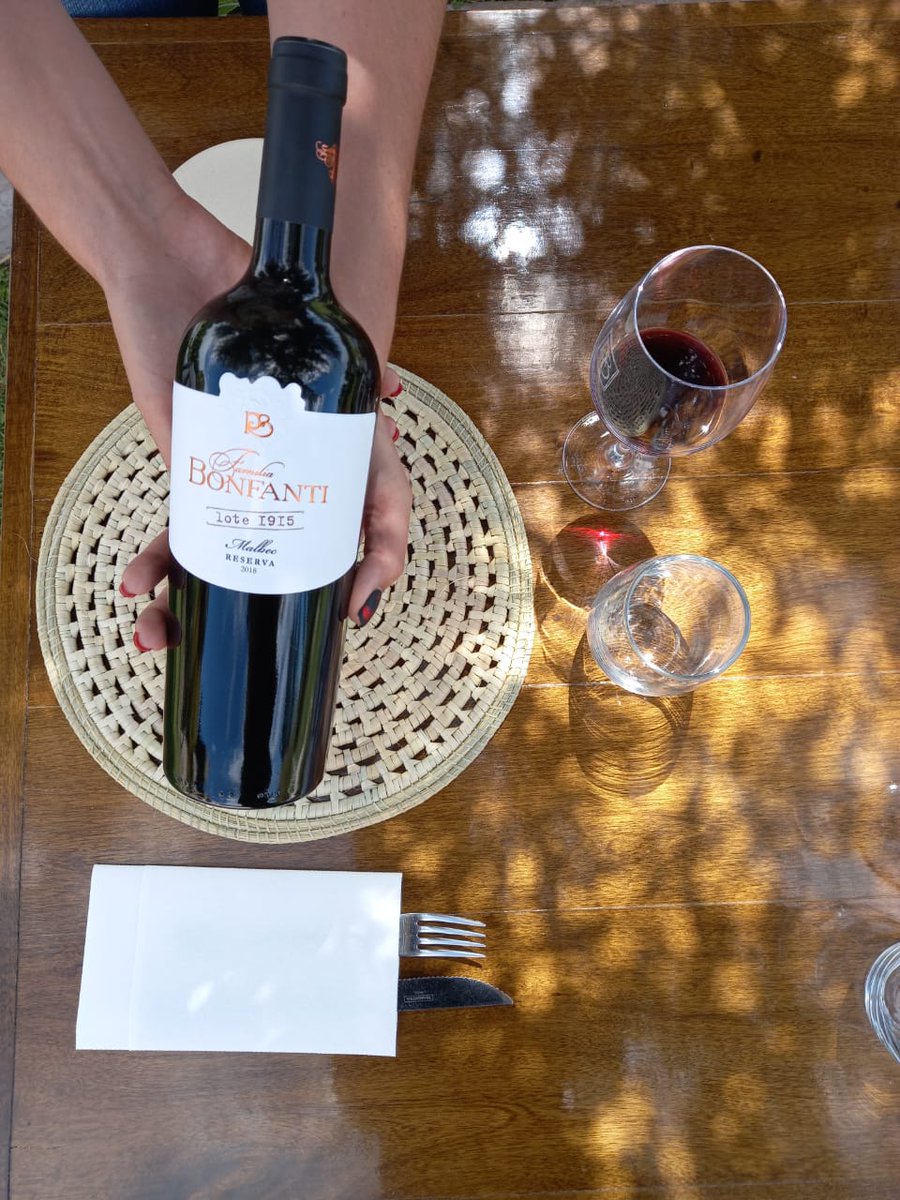 Ingresá a nuestra TIENDA ONLINE para conocer todos los productos que elaboramos.

vinosbonfanti.com.ar/tiendac