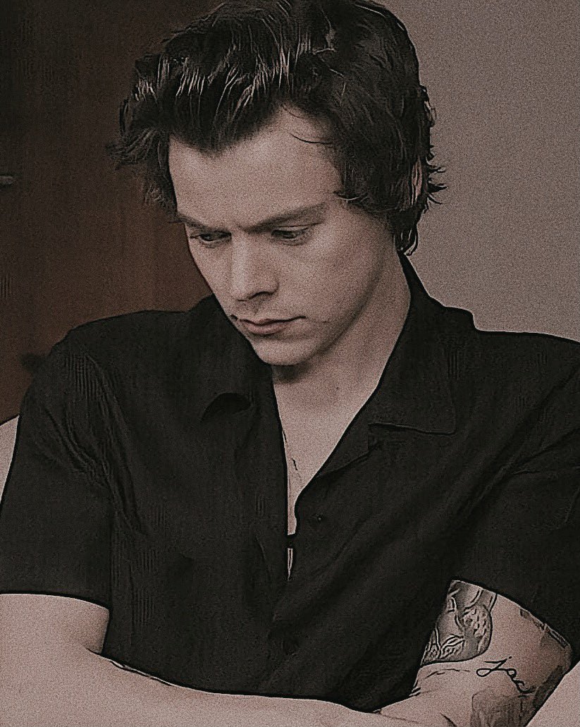 ⠀
⠀
⠀“ there, in the presence of all the 
⠀saints and angels, we kissed. (…)
⠀and i said
⠀ ⠀ ⠀ ⠀ ⠀ ⠀𝑤𝑒 𝑠ℎ𝑜𝑢𝑙𝑑 𝑙𝑖𝑣𝑒 ℎ𝑒𝑟𝑒.
⠀
⠀tom’s answer was
⠀ ⠀ ⠀ ⠀𝑤𝑒 𝑠ℎ𝑜𝑢𝑙𝑑 𝑓𝑙𝑦 𝑡𝑜 𝑡ℎ𝑒 𝑚𝑜𝑜𝑛. ”
⠀
⠀ ⠀ ⠀ ⠀ ⠀   ⠀⠀—— my policeman.
⠀ ⠀