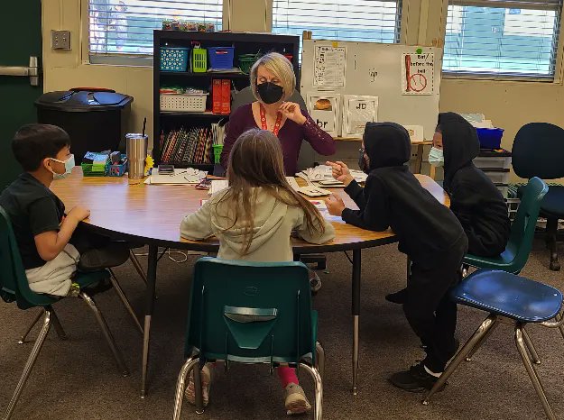 McKinley_CJUSD's tweet photo. Small groups are a great way to support students' reading! Mrs. Padilla loves reading & teaching with our 2nd graders!❤️ #readingisfun #McKinleyLeads #SmallGroupSupport https://t.co/wAd04XbqQy