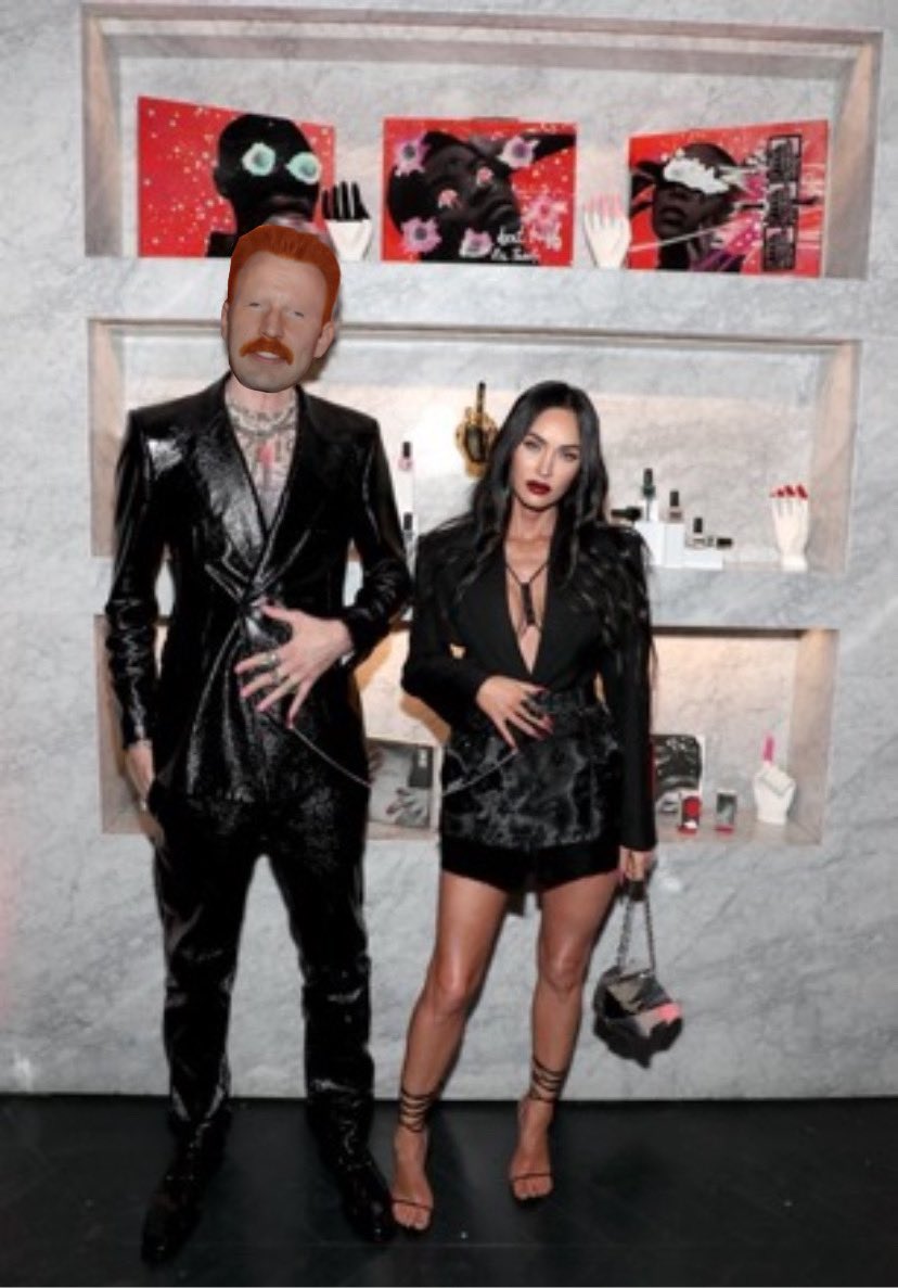 GingerChris7's tweet photo. Megan baby, i can treat you better than that scrawny white dude. This isn’t you. 😉😉 https://t.co/0Gl0NAzuA6