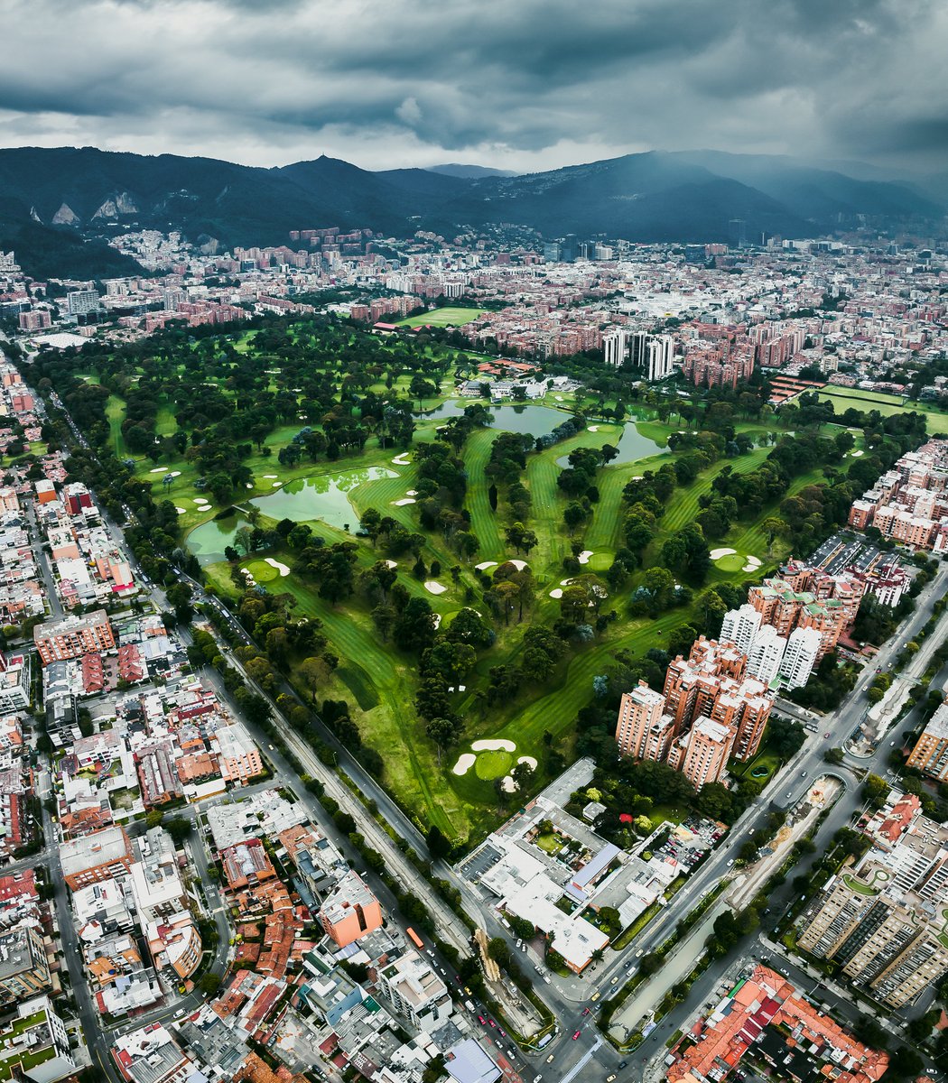 Bogota is not lacking in the views department. 👀
