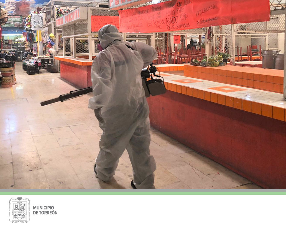🚚👷 Realizamos acciones de sanitización en:

✅ Espacios Comerciales – Mercado Juárez

#Recuerda Sigue las indicaciones de las autoridades para evitar contagios.