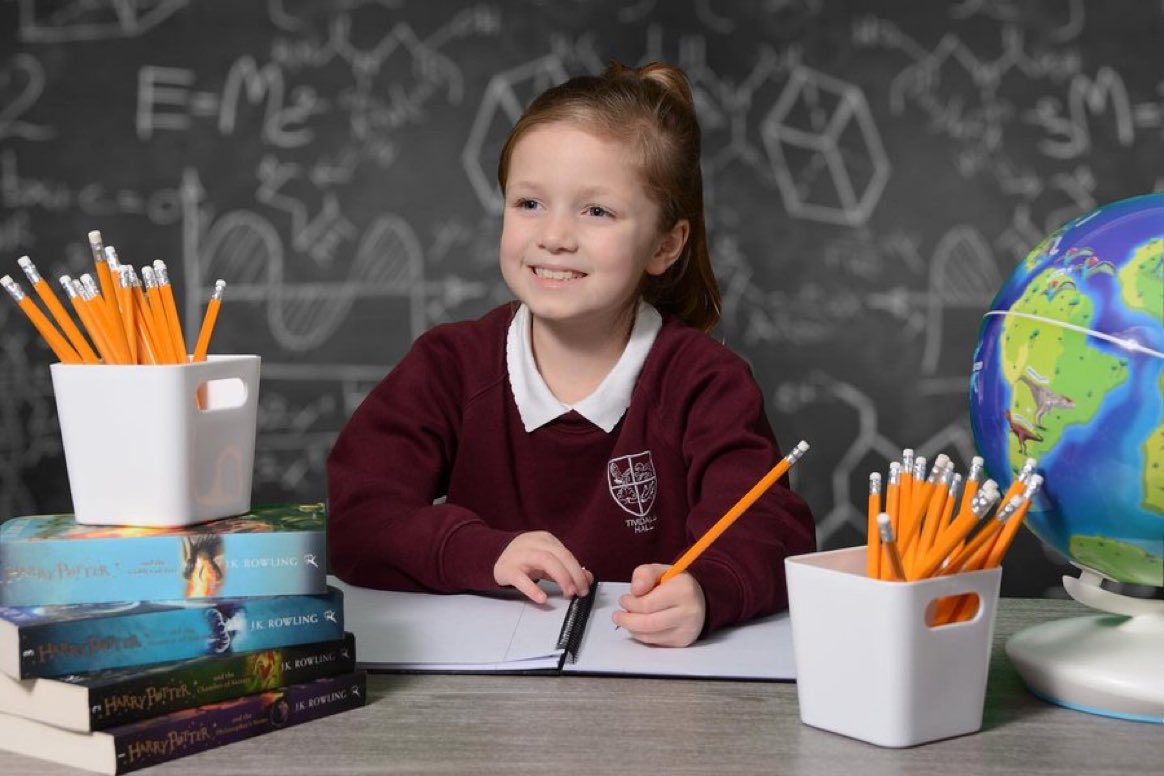 ApertureInfo's tweet photo. 1 thing that stands Aperture out from the crowd is it’s ability to change, introduce and adapt the service that we have to offer to schools. This image is from our new education range. Capturing &amp; creating memories of a child’s time in education 📸 #schools #education @Sch_hour https://t.co/vOEaFPwUMW