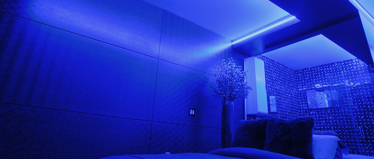 <a href="/WarehouseRuss/">CENTERLIGHT Tech Team</a>'s Custom Ambient Lighting for small spaces. A beautiful and minimalist feature to vibrate the atmosphere. #Architect #lightingdesign #lighting #architecturaldesign #MADEinUSA #LosAngeles #highquality #BeautifulWorld