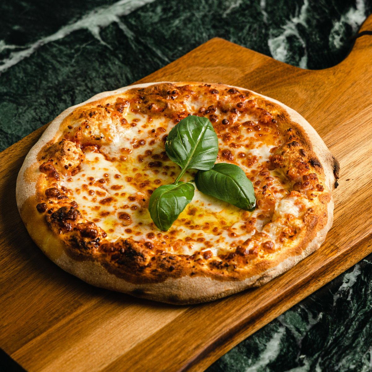 AdelaideAirport's tweet photo. Today is World Pizza Day and what's not to love about pizza? 🍕

To celebrate, Southern Providore are offering Margherita Pizzas for just $10 all day today (Wednesday 9 February). 😍

#AdelaideAirport #EatADL #EnjoyADL https://t.co/B5HUrzVF1Q