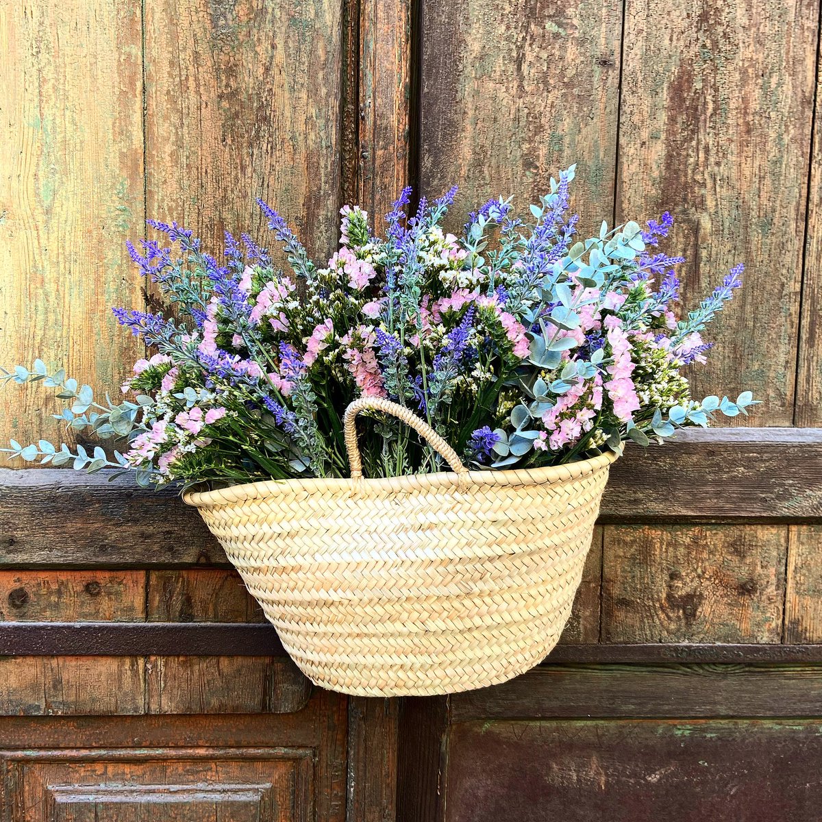 Amb aquest cabàs campestre ven bonic, les vostres lloques us volem desitjar una vida ven feliç en aquest niuet tant preciós que teniu!
<a href="/Nusafe71/">Nuria-Bocinet de cel</a> 
<a href="/Vilalta21/">Aina Vilalta</a>