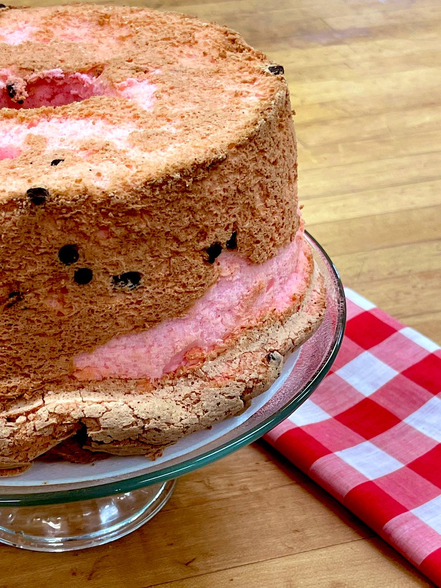 ThePatch200's tweet photo. Introducing our newest seasonal flavor, Strawberry Chocolate Chip, just in time for Valentine’s Day. https://t.co/04i2JKUXyh