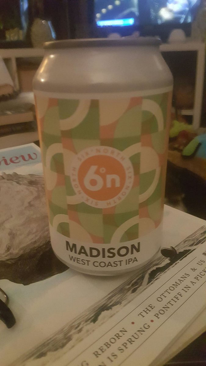DarrenPhasey26's tweet photo. Few cheeky craft beers tonight. #Beercan #beer #CraftBeer @Beer52HQ https://t.co/PKT6Z0vR0s