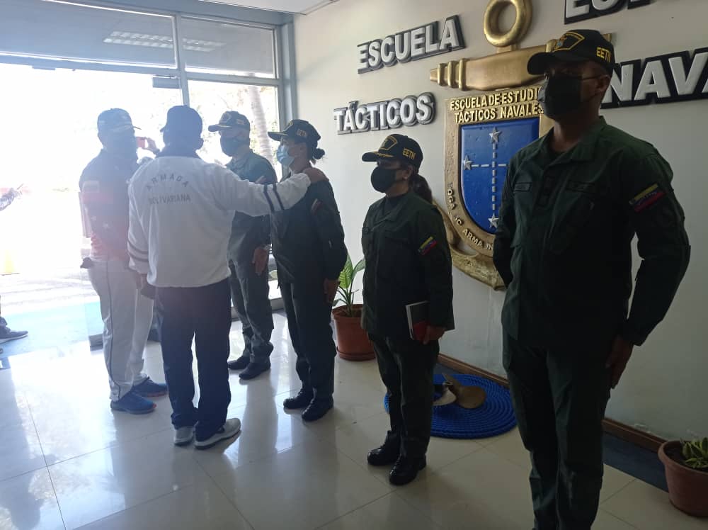 ArmadaFANBVzla's tweet photo. #Hoy || Cmdte Gral de la @ArmadaFANBVzla ALM @Alexjvb44, asistió a la @EETNUMBV, donde su Director el CA Ruberth Corrales Camargo, realizó una disertación sobre la Planificación de los Ejercicios de Adiestramiento que se efectuarán este 2022 en el Pao edo Cojedes. @NicolasMaduro https://t.co/k7XpGMnKQ5