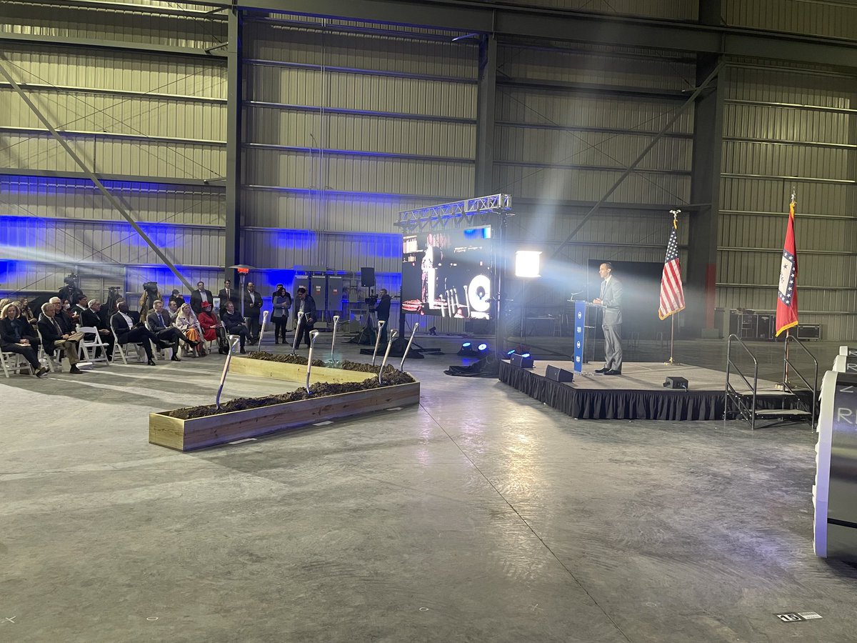 Groundbreaking on the largest economic development investment ever in AR. Thanks to ⁦<a href="/U_S_Steel/">U. S. Steel</a>⁩ for the confidence in our state &amp; commitment to growing their company here. Teamwork made it happen, thanks ⁦<a href="/EntergyArk/">Entergy Arkansas</a>⁩ ⁦<a href="/BNSFRailway/">BNSF Railway</a>⁩ ⁦<a href="/AsaHutchinson/">Gov. Asa Hutchinson</a>⁩