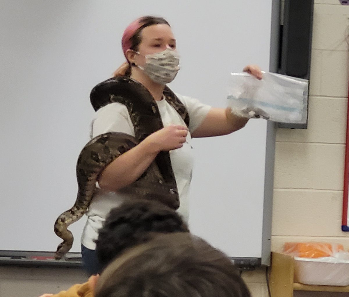ColopMilca's tweet photo. What a TREAT we had with Ms. Kimmie!!! She is so knowledgeable and informative. Boosterthon prize!! https://t.co/wE5OV3VIr5
