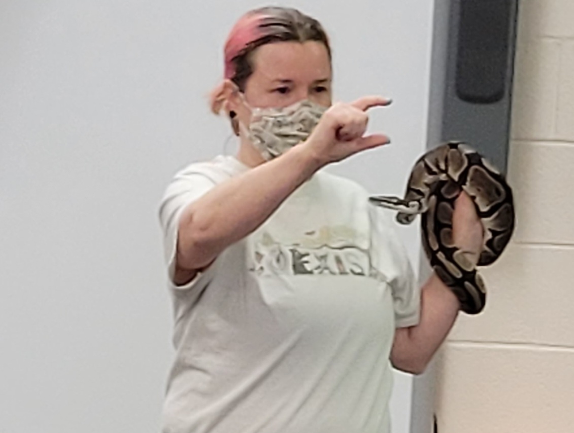 ColopMilca's tweet photo. What a TREAT we had with Ms. Kimmie!!! She is so knowledgeable and informative. Boosterthon prize!! https://t.co/wE5OV3VIr5