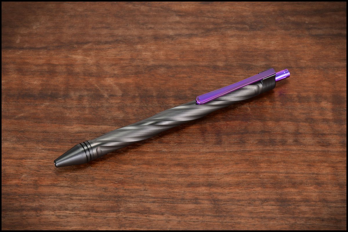 billetspin_tops's tweet photo. Beautiful zirc and anodized pen dropping tomorrow, noon Central! https://t.co/7yiwUzk4Ku What other colors do you think would be good? #BilletSPIN #FYP #musthave #ForYourConsideration #cool #EDC #everydaycarry #uniquegifts #Pens https://t.co/vOpubttp22