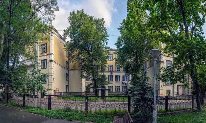 sr_mgd's tweet photo. Здание Института международного рабочего движения наделено охранным статусом (1939 г. п.). Временно здание получило статус объекта, обладающего признаками объекта культурного наследия. https://t.co/D4MAaxJFhT