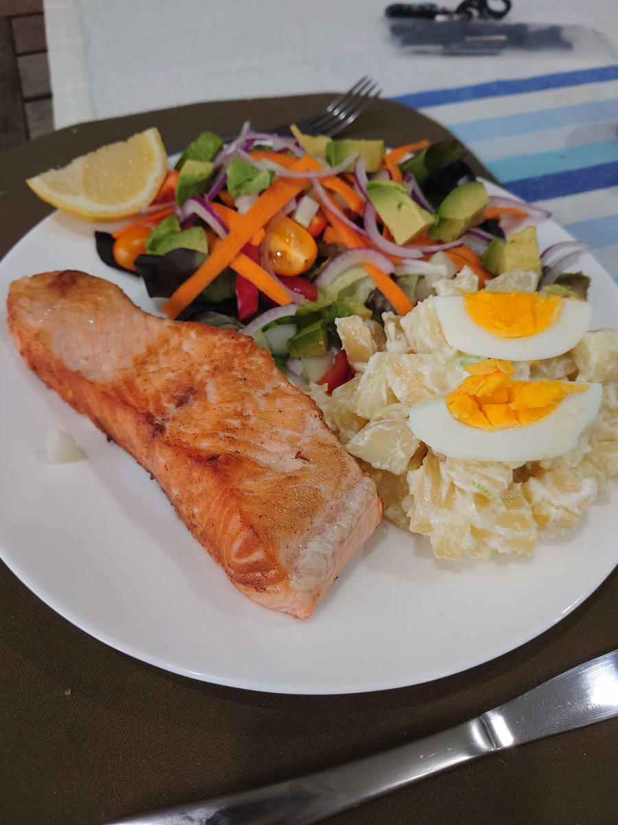 bendigo_bites's tweet photo. Just so you know there is a little home cooking going on! https://t.co/qEkcncR8OK