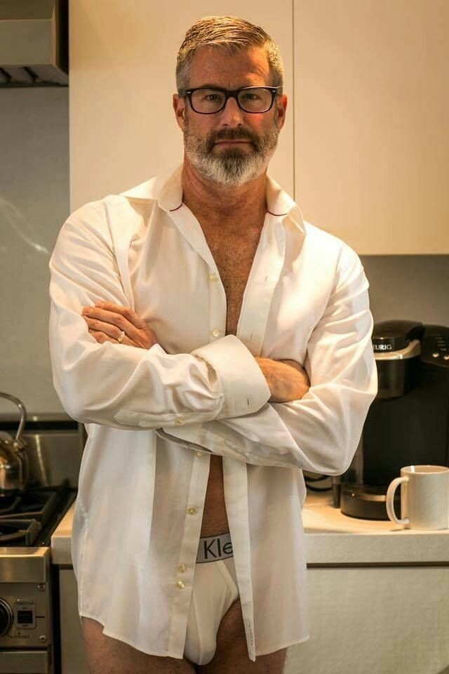 Questo maschio mi aveva reso molto popolare su tumblr...voi che ne pensate?