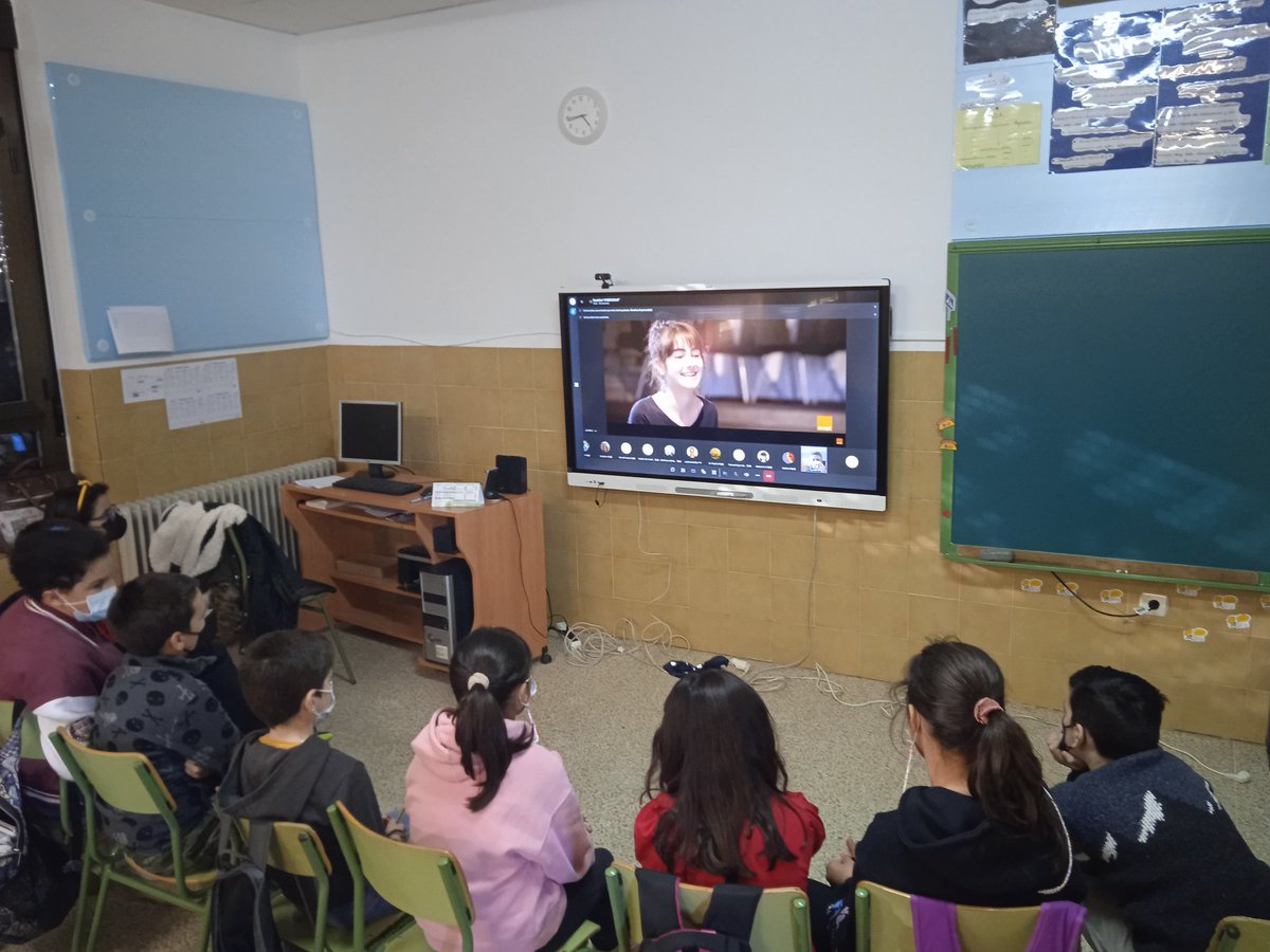 CraSayago's tweet photo. Los alumnos del aula de Muga de Sayago han participado en la celebración del Día de Internet Segura:"Juntos por un Internet mejor". #DiaDeInternetSegura #SID2022 @INCIBE @educacyl @crfptic #Arribes https://t.co/DPujQ6yRVu