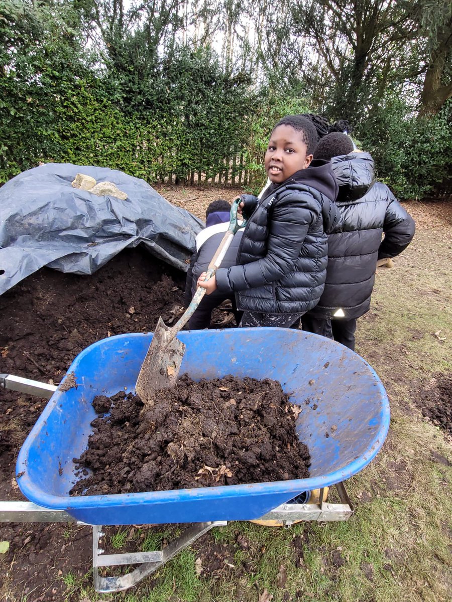 StJohnFisherCPS's tweet photo. Dig for Victory! https://t.co/XVHJnWaP7y