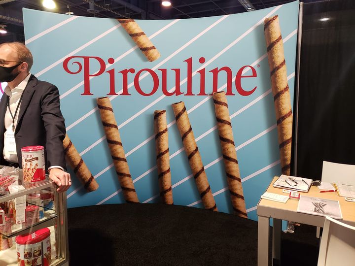 OUKosher's tweet photo. Everyone's favorite, @pirouline wafers – Can't stop at just one! #chocolatelover #ShapetheFutureofFood #oukosher #fancyfoodshow https://t.co/aRoJ8NgnRL