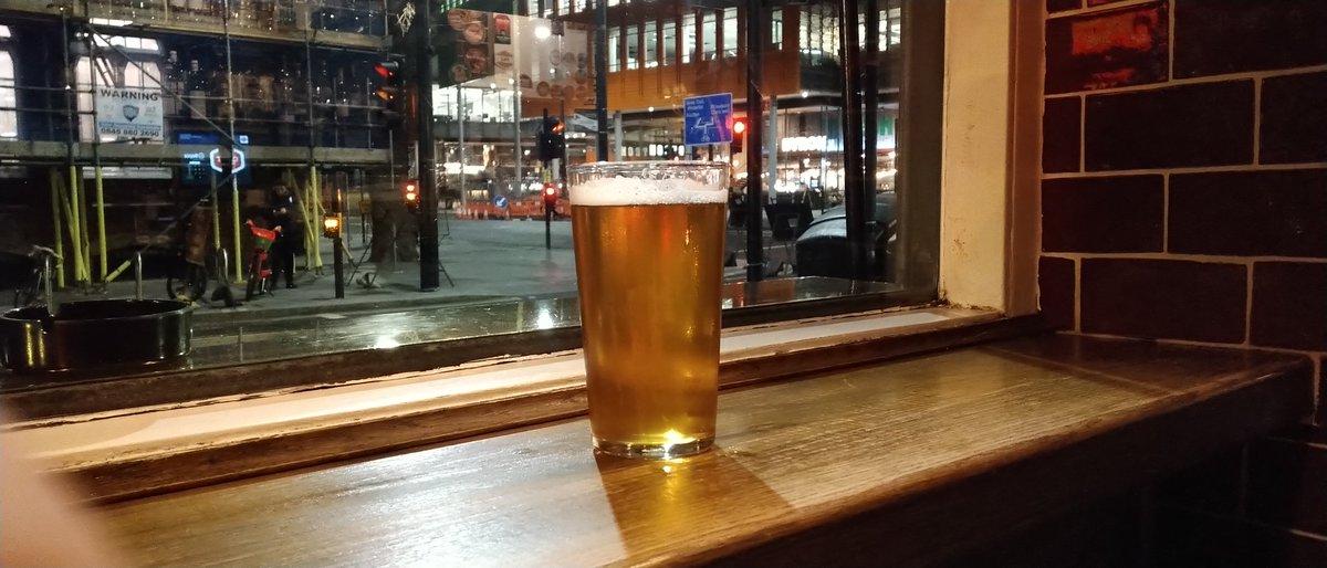 AlastairPKerr's tweet photo. Very impressed with the selection of #Goodbeer @craftbeercoWC1 enjoying a beautiful pint of @brick_brewery Peckham Pale, a great selection of @WildBeerCo &amp; others @CampaignforPubs #Goodbeer #Goodbreweries #Goodpub #London #UK https://t.co/4puKhRr0sY