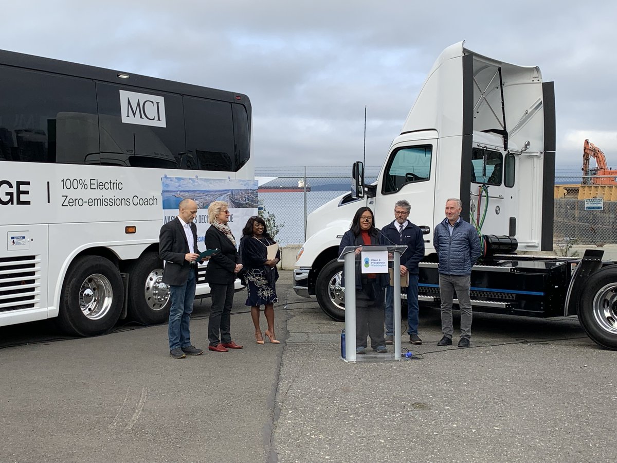 SeaportNW's tweet photo. Commissioners Felleman &amp; Ang participated in Clean &amp; Prosperous Washington's Press Conference announcing the "Decisive Decade Report" for decarbonizing our state's transportation network. Take a look at the report: https://t.co/JfTep5v6vf

#capwa #sustainability #ports https://t.co/6Qy13kpWhu