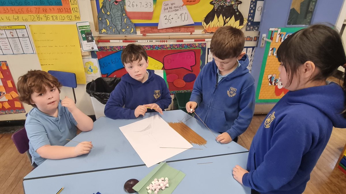 marys_rc's tweet photo. Fantastic fun in our after-school club today as our 'Future Engineers' designed and built their spaghetti towers! 
#problemsolving
#planninganddesigning
#teamworkmakesthedreamwork 
@STEMpwdLearning https://t.co/JQui8ykEjh