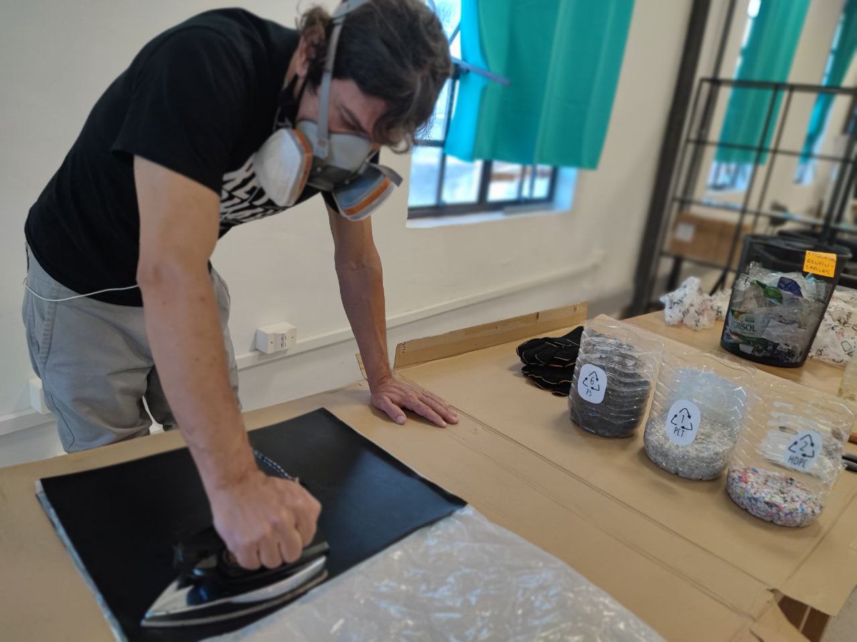 pplastichabana's tweet photo. Experimentando con superficies 💡♻️. https://t.co/iA0M4enclg