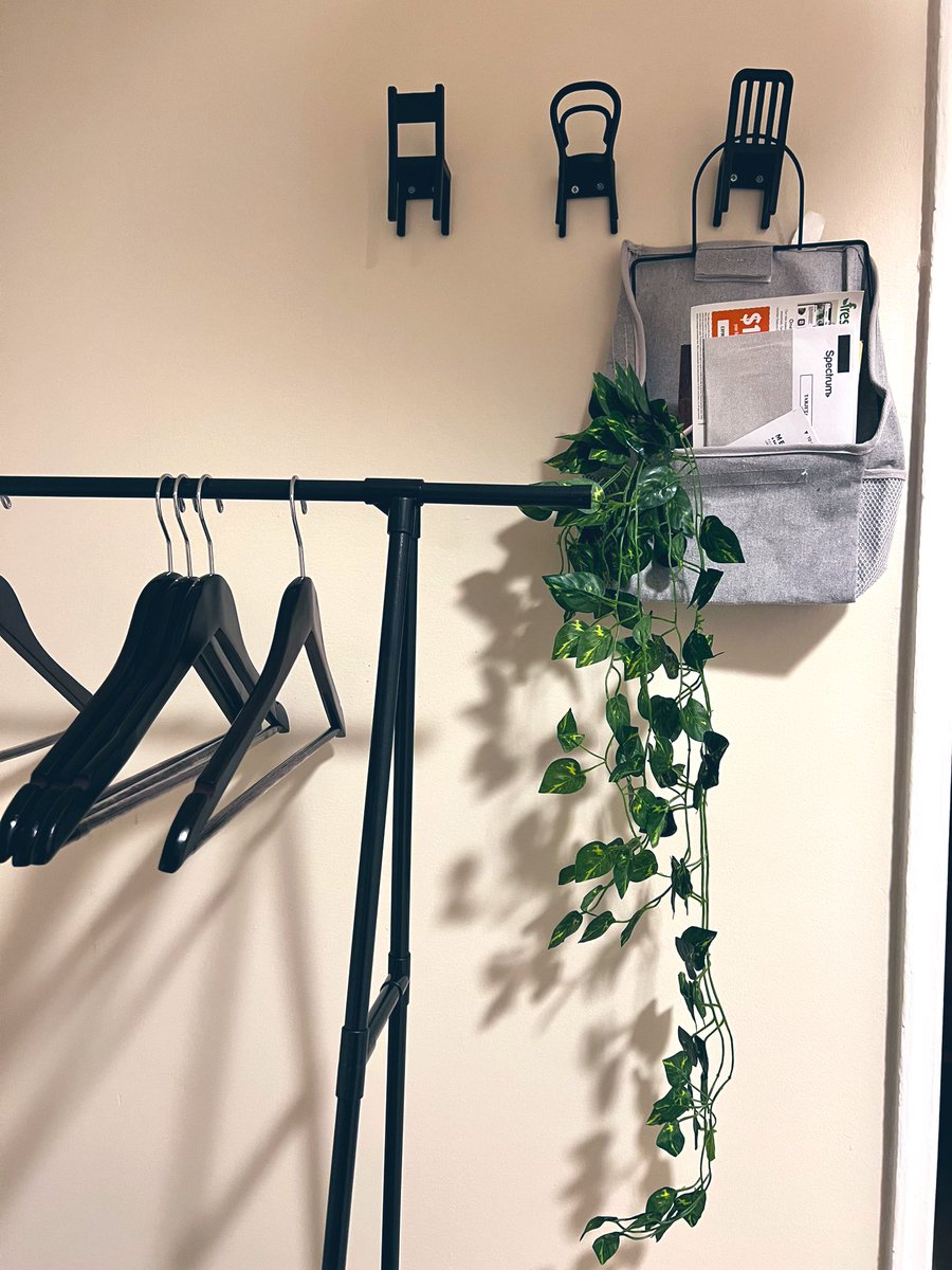 jadehallacupun1's tweet photo. Got my little new decor for the spring #spring #offive #medical #acupuncture #chinesemedicine #pictures #dailypost https://t.co/yk01ZSokUI