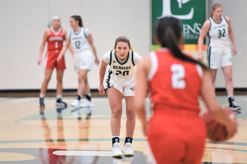 micahfriez's tweet photo. The sun is setting on the Zerr dynasty, one that has reigned over the frozen shores of Lake Bemidji through 17 combined seasons across 39 years. Still with a few weeks left in her career, Sydney Zerr is writing the final chapter.

🏀: https://t.co/5IKyKY9ono https://t.co/1k19hEDSQg