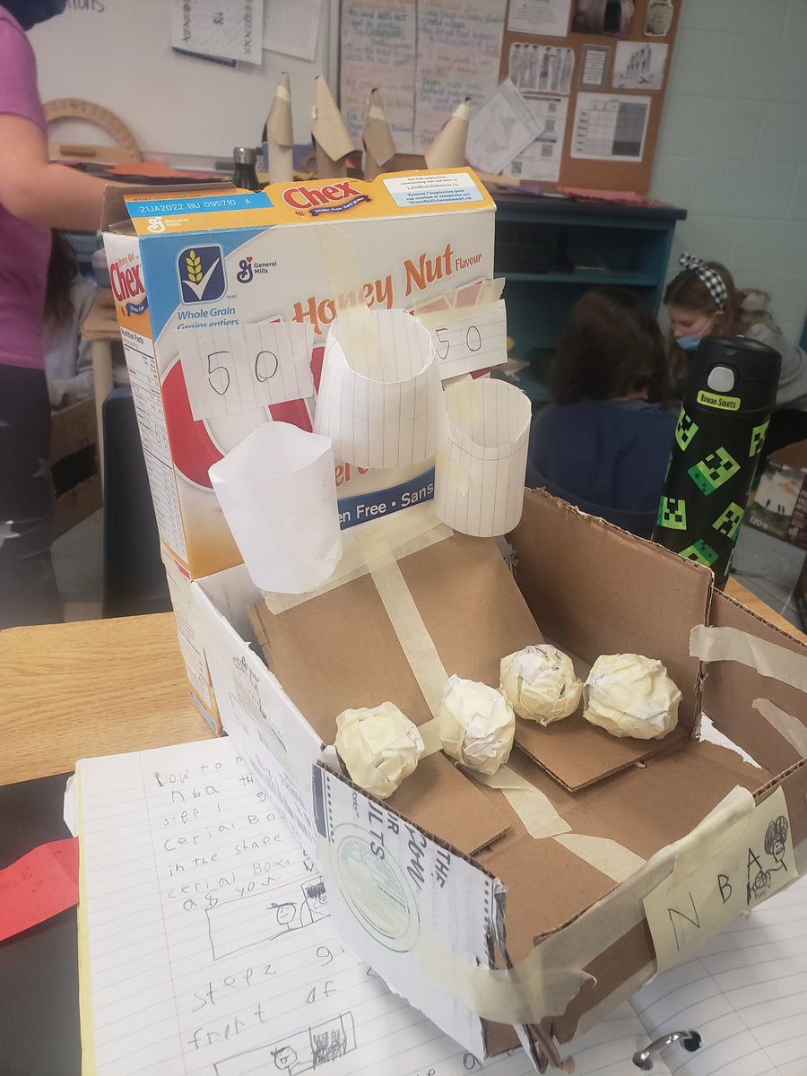 MrsKateFoster's tweet photo. Today in Grade 4/5, we are creating our #CardboardMasterpieces and writing our Procedural steps. #FosterEducation @gecdsbpro @LPSStormWatch https://t.co/kC6YbV8PIv