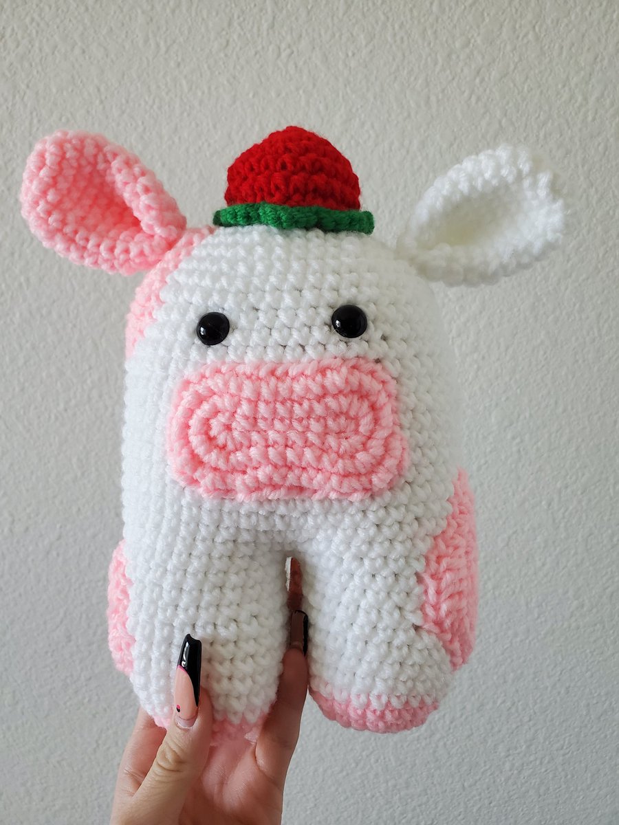 Baby Strawberry MOO Cow🍓 I wanna make more small ones I just gotta find the time lmfaoo🥰❤