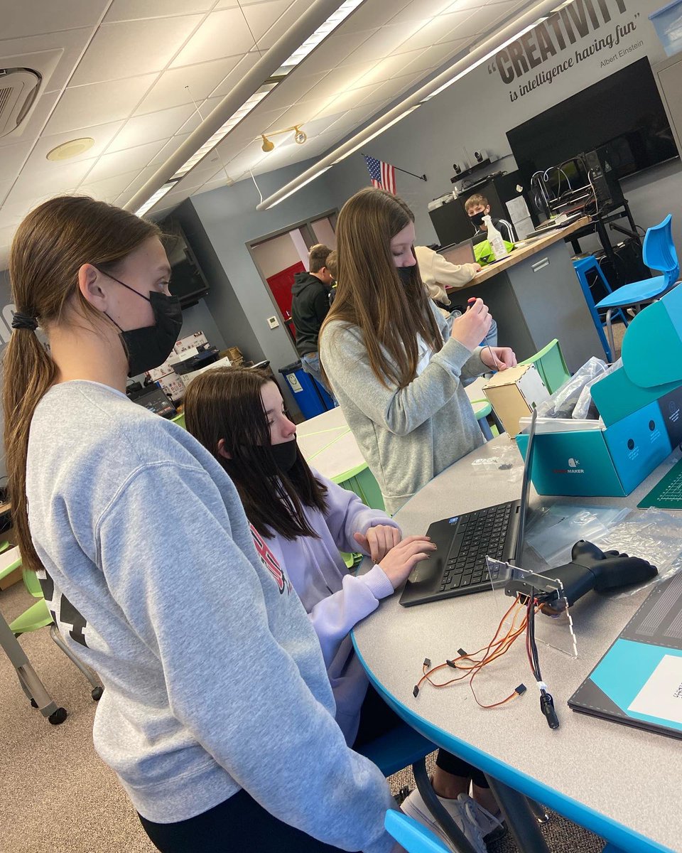 Got to step into Mrs. DeWerff’s stem class and watch them putting together the #neuromaker hands.