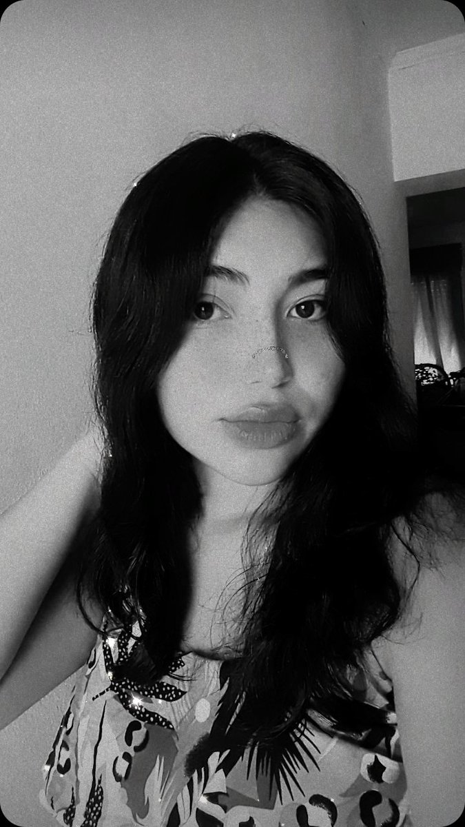 Cvivad_'s tweet photo. Se hacia la linda <\3. https://t.co/Lzq5E61IMI