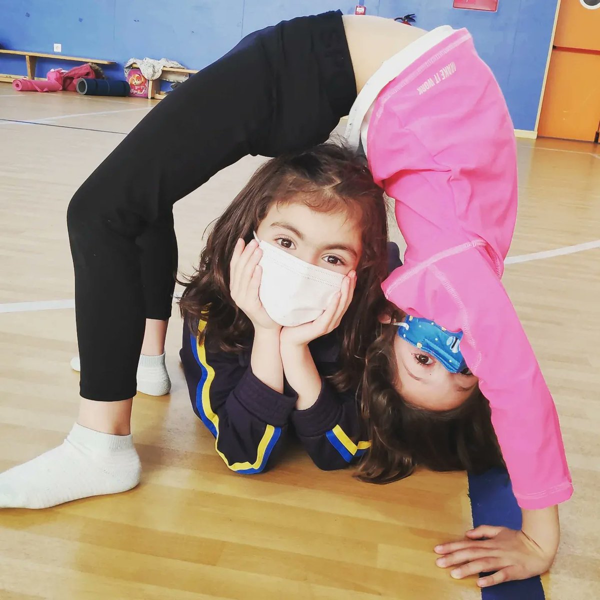 CDE_Magherit's tweet photo. 💗 Enamoradas de nuestras gimnastas de #Escuela. Cada día creciendo y aprendiendo más y haciéndonos felices con su alegría y su magia✨

#Alcorcón #GimnasiaRítmica @AlcorconDeporte @mpretamosa #Deportes #deportefemenino #rhythmicgymnastics https://t.co/neX8y1uiQG