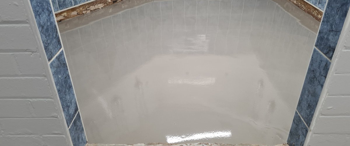 unlimitedfloors's tweet photo. These floors in a local police social hub wanted preparation works. Floors damp, flaky old screed, generally needed some love...in comes our machines and @ARDEXUKFlooring to make sure we damp proof and smooth over with latex screed.
#floorprep #flooring #sheffield #screed https://t.co/20UDaLEDuB