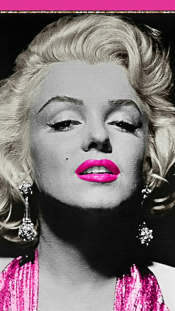 ladiepink14's tweet photo. A linda eterna atriz #marilynmoroe @MarilynMonroe #50s #60s #40s #classic #vitange https://t.co/HnWOXB833K