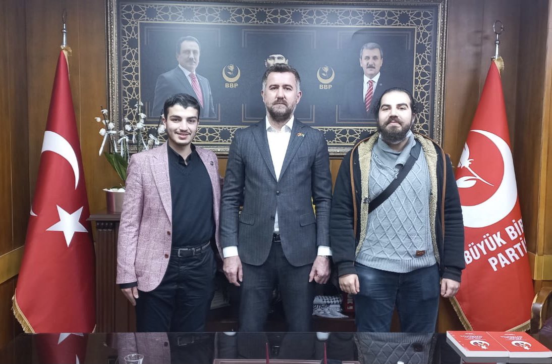 mutlu_furtana's tweet photo. Bu gün Genç Mefkure Başkanı kardeşimiz Muhammet islam ve yönetim kurulu üyesi Abdülhayy Envar Eren ziyaretimize geldiler.

Geleceğe dair planları, bakış açıları mücadele istekleri beni çok umutlandırdı. Nazik ziyaretleri için kendilerine teşekkür ediyorum. https://t.co/WYoP2LDO9I