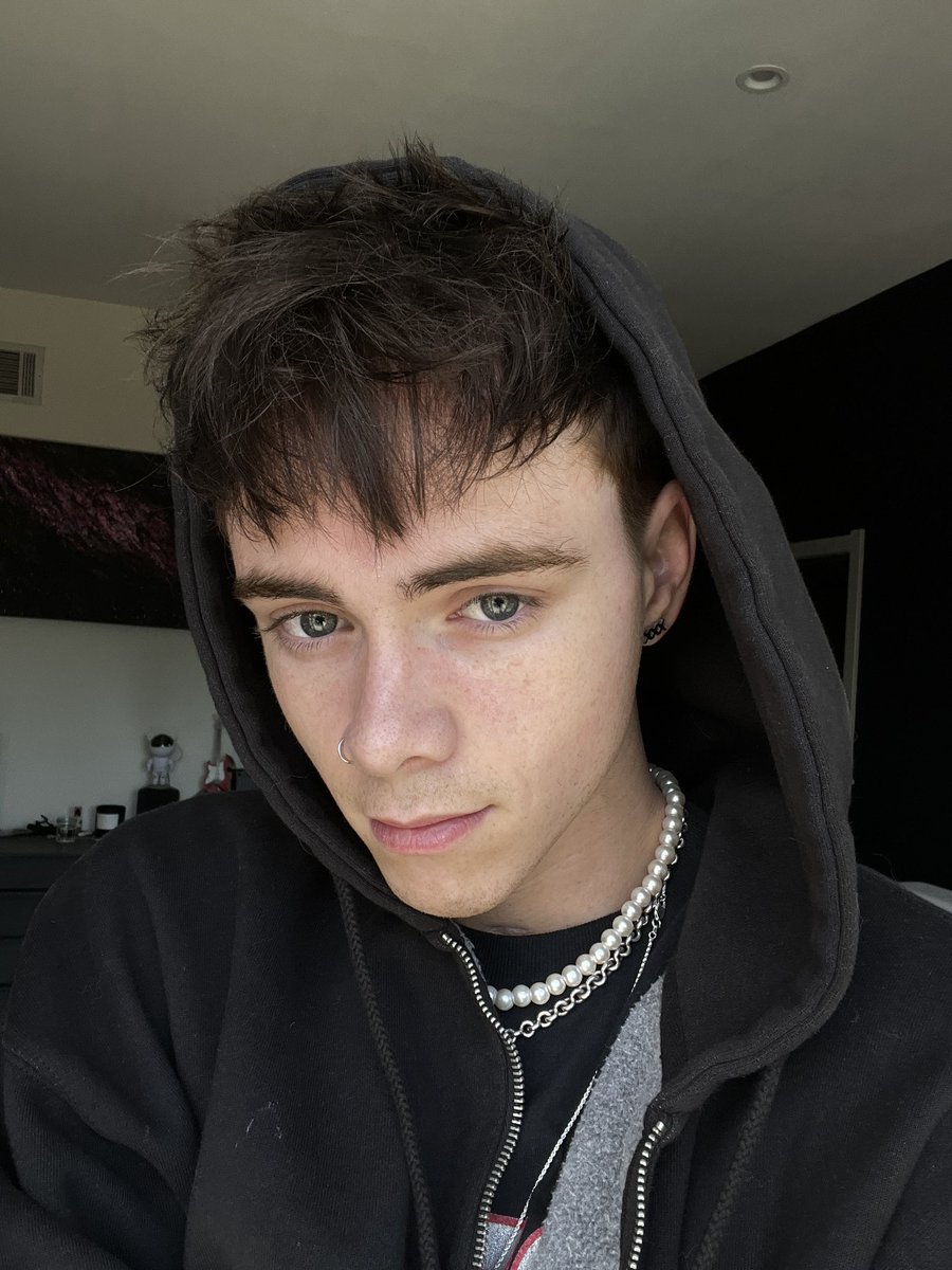 whydontwemusic's tweet photo. hey twitter https://t.co/kS6RFEdPFD