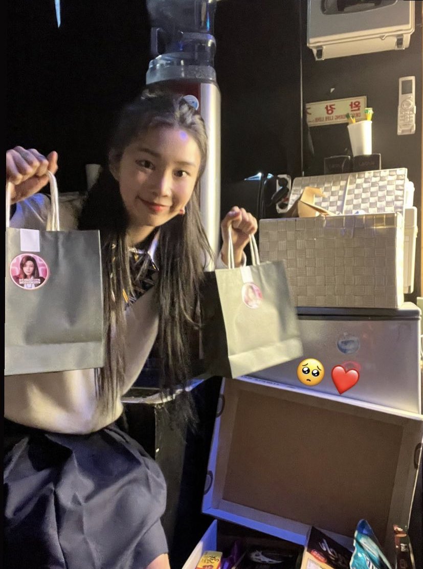 hyebinpictures's tweet photo. #HYEBIN #혜빈 #MOMOLAND #모모랜드 https://t.co/T59LdxUCnr