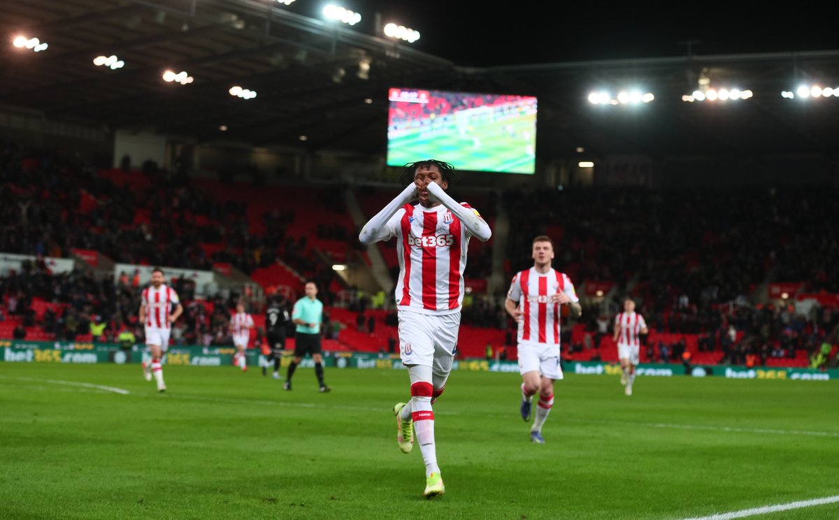 stokecity's tweet photo. 💥💥
🔴⚪️ 2-0 🦢
#SCFC #STKSWA https://t.co/jaZaAmvSgn