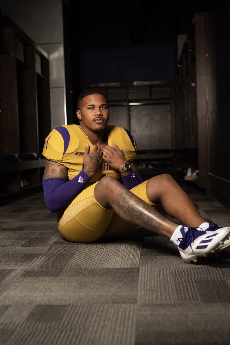 BraylonWillis's tweet image. Whatever Happen Gon Happen ! Let It All Workout 💜 #StillAvailable