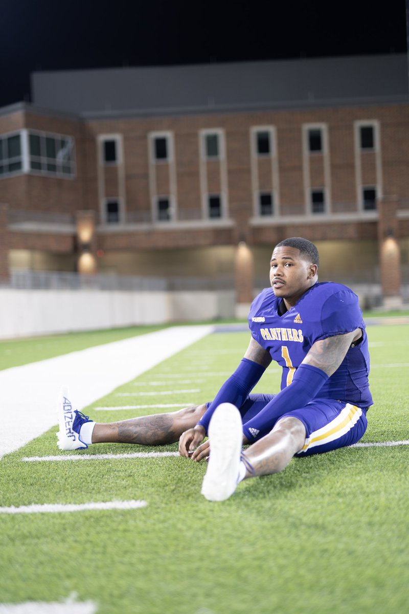 BraylonWillis's tweet image. Whatever Happen Gon Happen ! Let It All Workout 💜 #StillAvailable