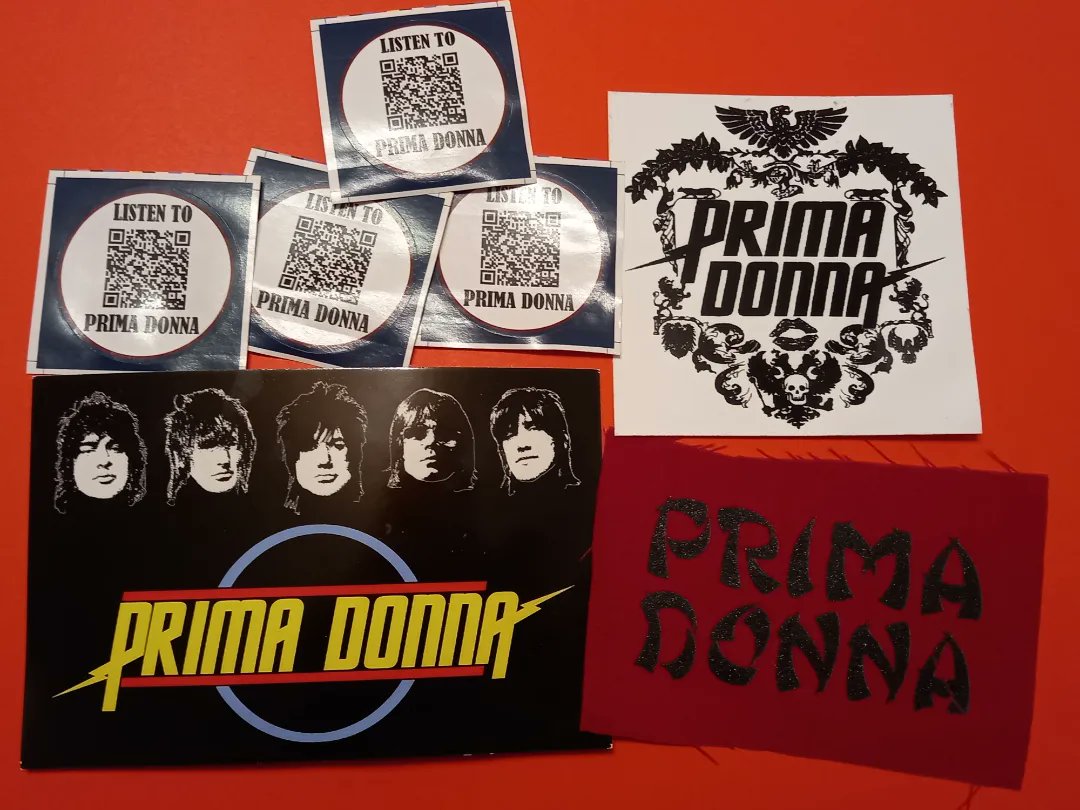 orshee84's tweet photo. Thank you so much @straydollscom @susanananananaa for this lovely surprise, and the message,I love you all,I'm so happy and proud to be part of the @primadonnaband family ❤❤
#primadonnaband #straydolls #surprise #mailday #rock #glamrock #music #awesomeband #fans #thismademyday https://t.co/9qK31a7c3p